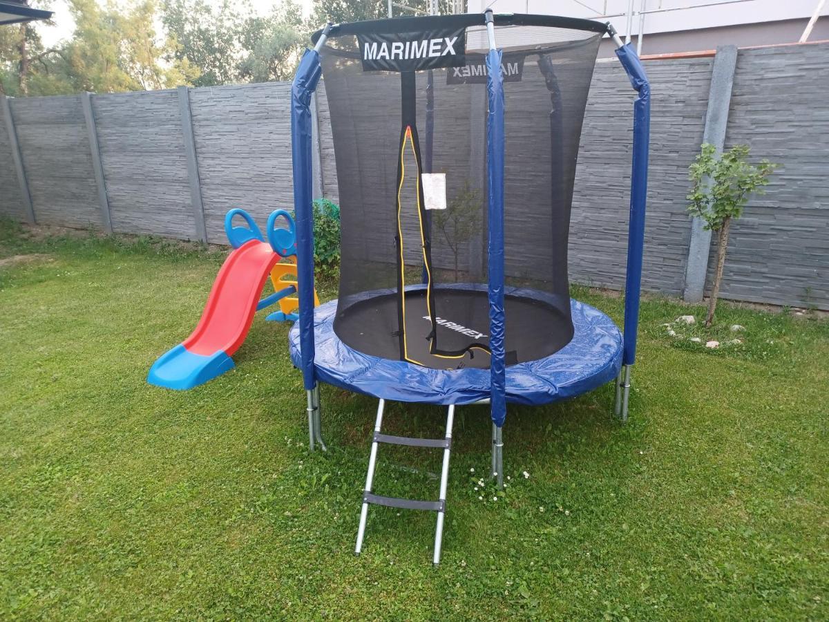 Apartmany Charlie Besenova Bagian luar foto