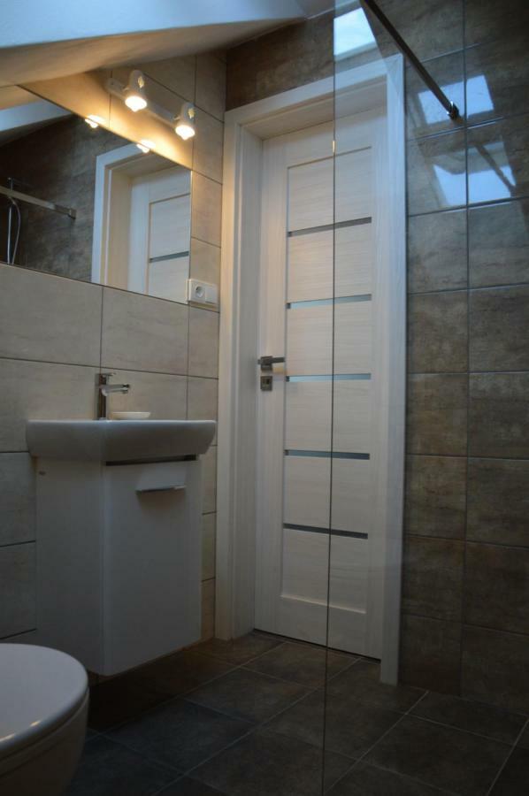 Apartmany Charlie Besenova Bagian luar foto