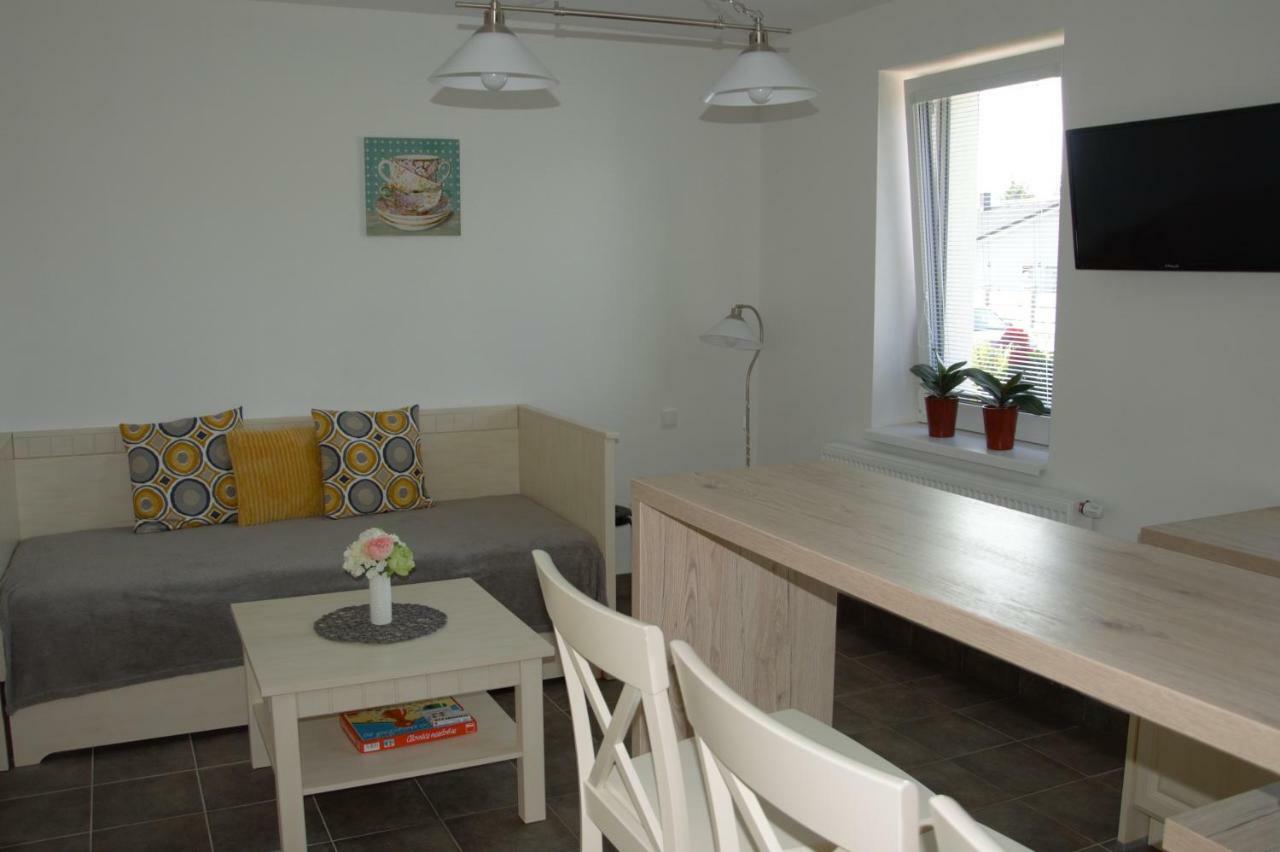 Apartmany Charlie Besenova Bagian luar foto