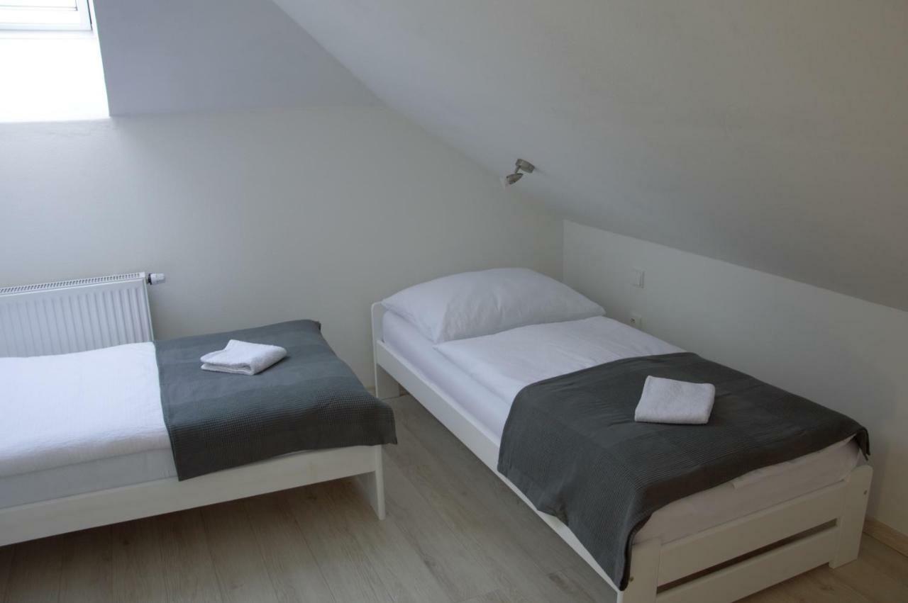 Apartmany Charlie Besenova Bagian luar foto